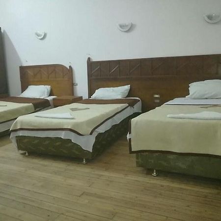 Louris Inn Hotel ไคโร ภายนอก รูปภาพ